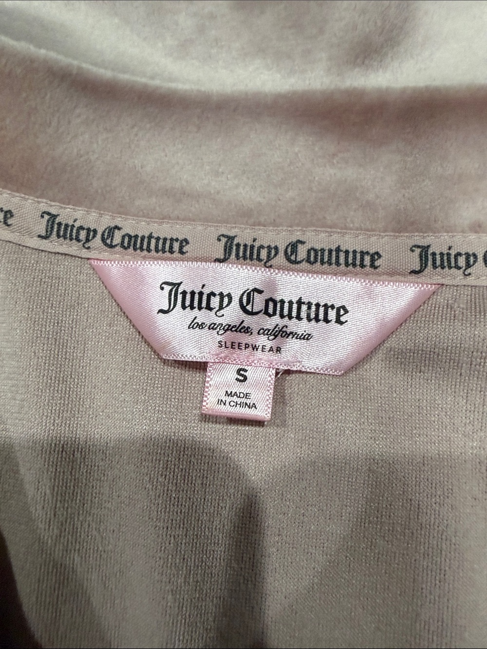 Juicy Couture Pink Velvet 3-Piece Pajama Set - Picture 3 of 11